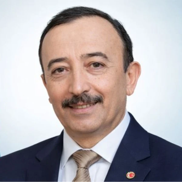 <p>   Prof. Dr. M. Niyazi Eruslu<br>   Malzeme Bilimi Proje Uzmanı </p>