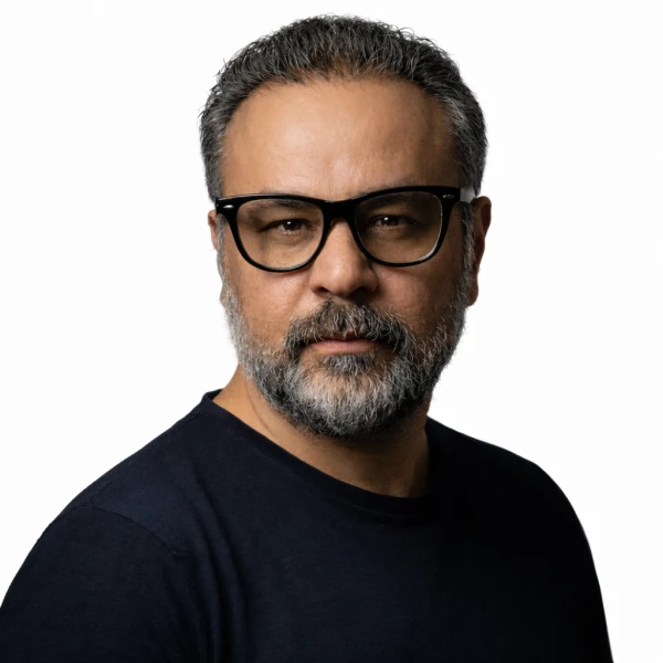 <p>   Dr. Öğr. Üyesi Şeref Kocaman<br>   Yapay Zekâ Destekli Tasarım Teknolojileri Proje Uzmanı </p>